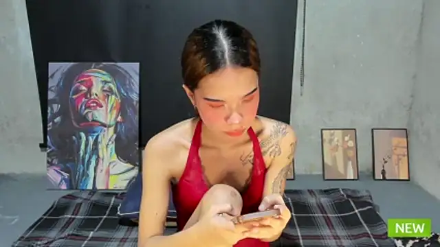 Colette Thompson online show from December 1, 2025, 1:01 pm