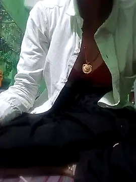 kajalbhabhi44 online show from December 17, 2025, 12:21 pm