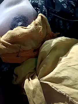 kajalbhabhi44 online show from April 24, 2026, 5:48 pm