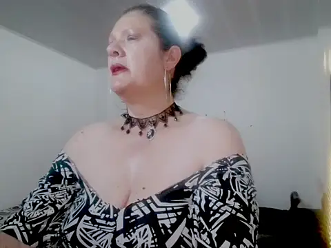 Snapshot of ArdienteBetania chatting on October 10, 2025, 3:57 pm ArdienteBetania online show from October 10, 2025, 3:57 pm