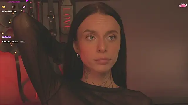 Snapshot of livia_starwars chatting on September 17, 2025, 3:36 pm livia starwars online show from September 17, 2025, 3:36 pm