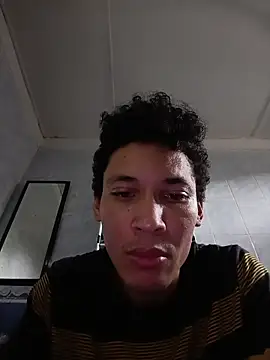 RuiMaddoox online show from October 28, 2025, 7:24 pm