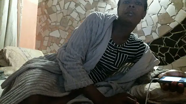 Pretty miss devilxxx35 online show from May 21, 2026, 3:42 pm