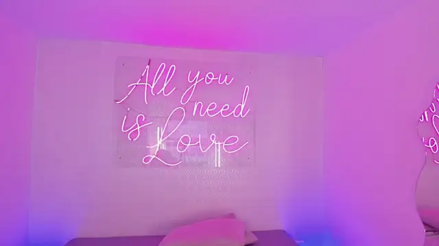aleksandramiller  online show from May 12, 2026, 1:06 pm