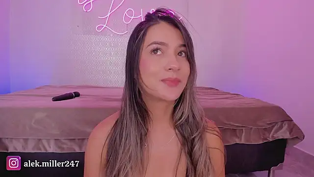 aleksandramiller  online show from March 18, 2026, 2:41 pm