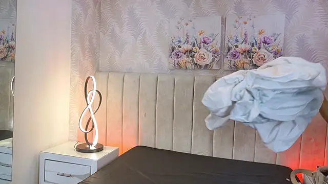 Tifany boobsgb online show from November 27, 2025, 8:09 pm