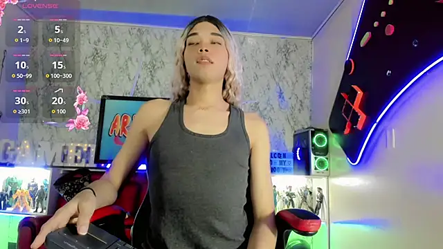 Madison Mujica online show from October 13, 2025, 11:23 am