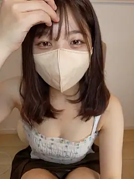 Sakura-japanese- online show from May 11, 2026, 12:23 am