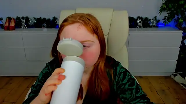 KattyRose8 online show from December 15, 2025, 6:41 am