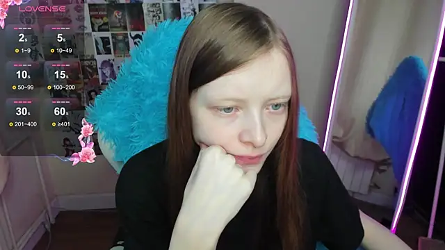 AliceHaris online show from November 27, 2025, 3:07 am