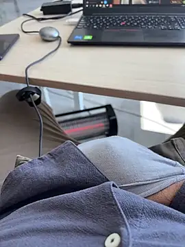 Burak6850 online show from April 21, 2026, 8:21 am