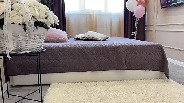 daniellia  online show from March 13, 2026, 10:20 am