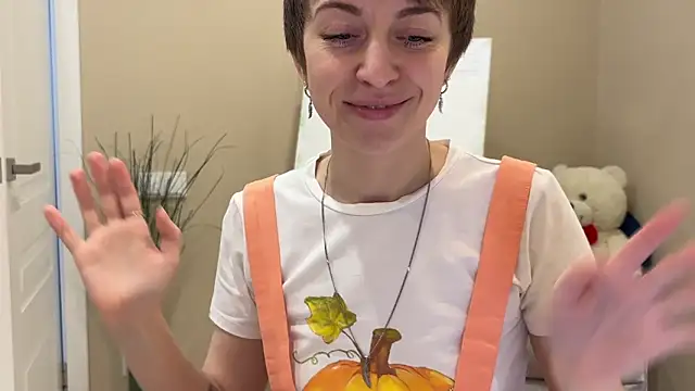 daniellia  online show from January 10, 2026, 8:09 am