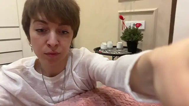 daniellia  online show from December 14, 2025, 9:15 am