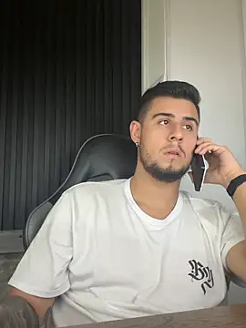 ryan evanss online show from September 24, 2025, 12:18 am