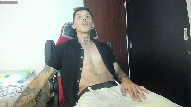 Snapshot of Savajelust chatting on March 4, 2026, 8:05 pm Savajelust online show from March 4, 2026, 8:05 pm