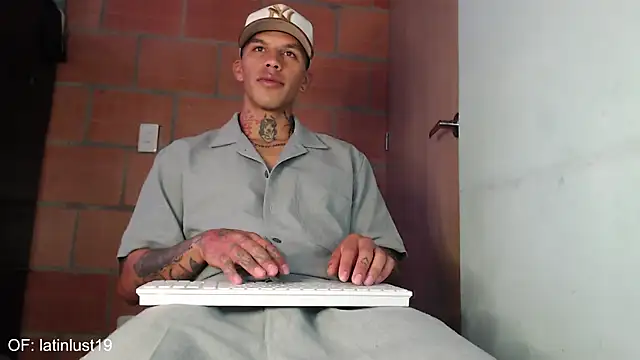 Snapshot of Savajelust chatting on February 7, 2026, 2:14 pm Savajelust online show from February 7, 2026, 2:14 pm