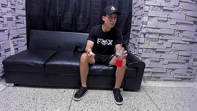 Crazy Cult Sex online show from November 4, 2025, 1:15 pm