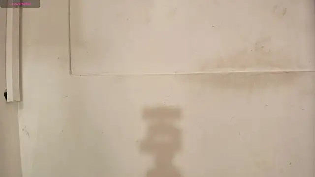 Tiifany Baker online show from January 9, 2026, 7:43 pm