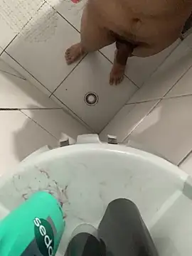 renannoviinho17z online show from April 4, 2026, 8:48 pm