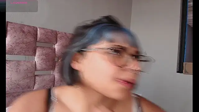 Snapshot of Serena_Rose_Rs chatting on October 25, 2025, 4:18 pm Serena Rose Rs online show from October 25, 2025, 4:18 pm