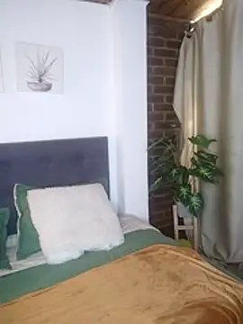 Snapshot of brandi_bae1 chatting on April 1, 2026, 1:41 pm brandi bae1 online show from April 1, 2026, 1:41 pm