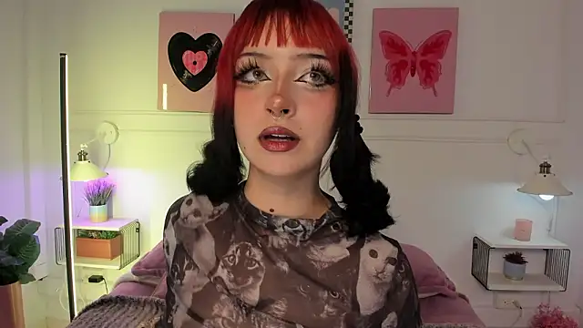 Zoe Lynch  online show from March 11, 2026, 11:26 am