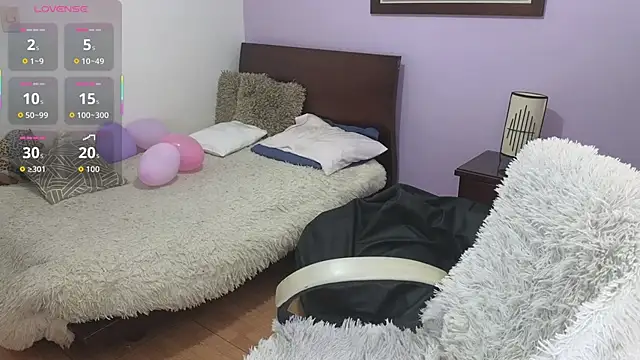 mirandahabach333 online show from March 5, 2026, 10:37 pm