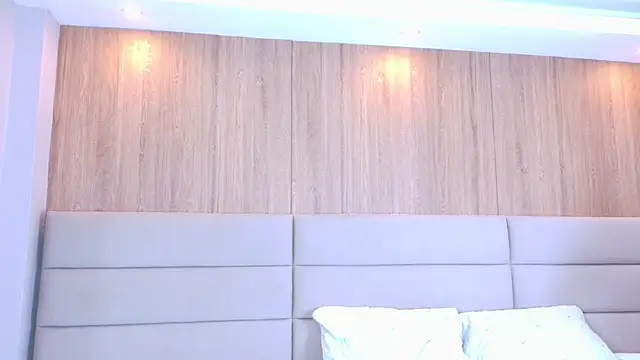 KiokoSen online show from November 5, 2025, 2:58 am