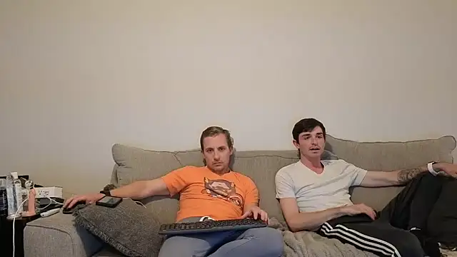 Snapshot of Drakerileyxxx chatting on March 28, 2026, 2:01 am Drakerileyxxx online show from March 28, 2026, 2:01 am