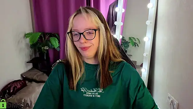 R0cket bunny online show from July 14, 2026, 1:05 am