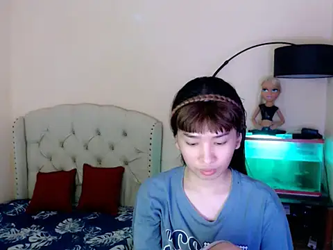 Snapshot of ShantalFoxxy_ chatting on February 22, 2026, 1:24 pm ShantalFoxxy online show from February 22, 2026, 1:24 pm