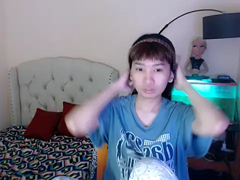 Snapshot of ShantalFoxxy_ chatting on February 11, 2026, 4:01 am ShantalFoxxy online show from February 11, 2026, 4:01 am