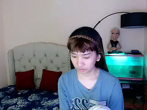 Snapshot of ShantalFoxxy_ chatting on March 2, 2026, 12:22 am ShantalFoxxy online show from March 2, 2026, 12:22 am