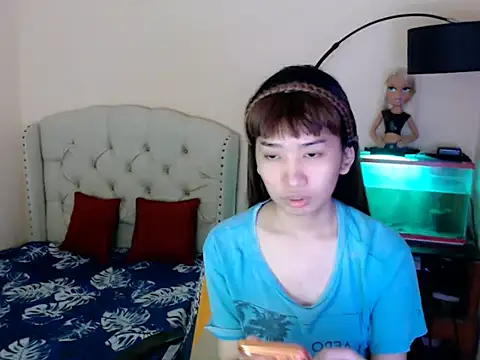 Snapshot of ShantalFoxxy_ chatting on February 18, 2026, 2:31 am ShantalFoxxy online show from February 18, 2026, 2:31 am