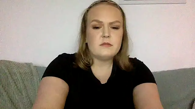 Snapshot of gracelovesxx chatting on February 7, 2026, 11:46 pm gracelovesxx online show from February 7, 2026, 11:46 pm