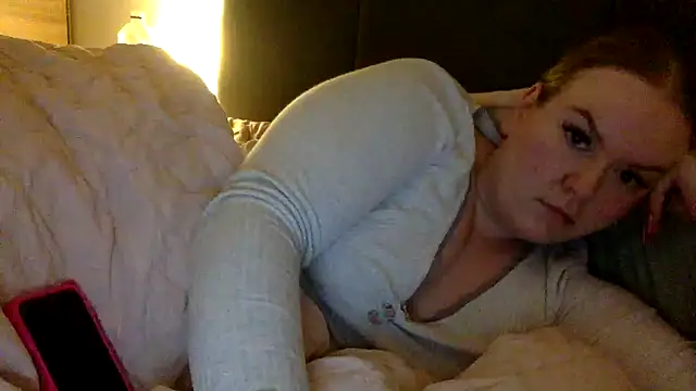 Snapshot of gracelovesxx chatting on February 4, 2026, 7:58 am gracelovesxx online show from February 4, 2026, 7:58 am