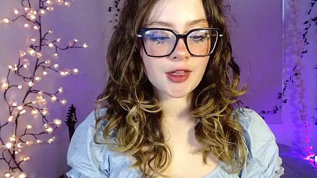 Lil bela online show from September 20, 2025, 12:10 pm