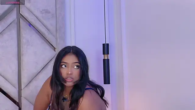 Cristal-Jonnes online show from March 21, 2026, 8:35 pm