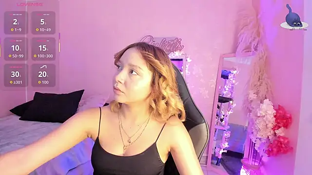 JuliethMoss online show from March 7, 2026, 6:13 pm