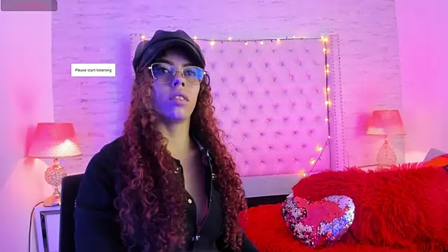 Pamelamiler   online show from May 17, 2026, 12:49 pm