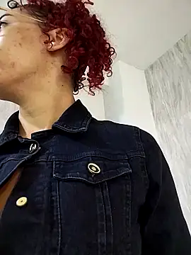 Pamelamiler   online show from October 2, 2025, 11:02 am