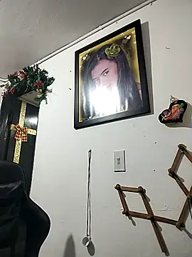 Pamelamiler   online show from November 25, 2025, 10:48 am