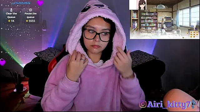 lila kitty81 online show from April 2, 2026, 9:10 pm