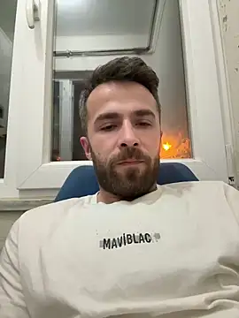 Snapshot of S-kt-et chatting on November 4, 2025, 11:41 pm S-kt-et online show from November 4, 2025, 11:41 pm