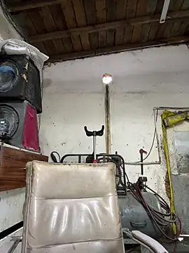 Snapshot of S-kt-et chatting on November 11, 2025, 9:48 am S-kt-et online show from November 11, 2025, 9:48 am