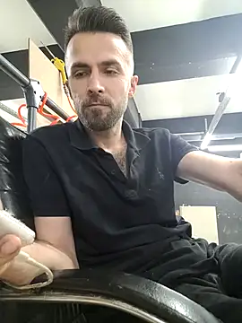 Snapshot of S-kt-et chatting on February 13, 2026, 11:27 pm S-kt-et online show from February 13, 2026, 11:27 pm