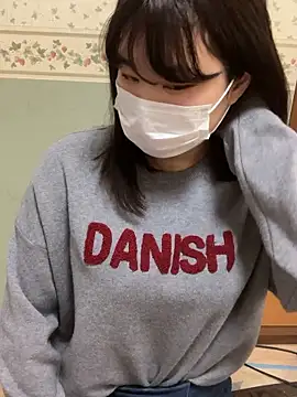 Snapshot of -SAKI-xx chatting on January 15, 2026, 5:55 am -SAKI-xx online show from January 15, 2026, 5:55 am