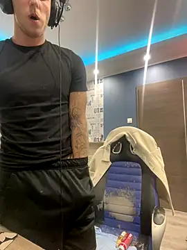 Snapshot of Sexaddict05 chatting on September 26, 2025, 11:44 pm Sexaddict05 online show from September 26, 2025, 11:44 pm