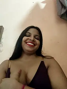 Snapshot of Maahhii_2 chatting on March 31, 2026, 11:12 am Maahhii 2 online show from March 31, 2026, 11:12 am